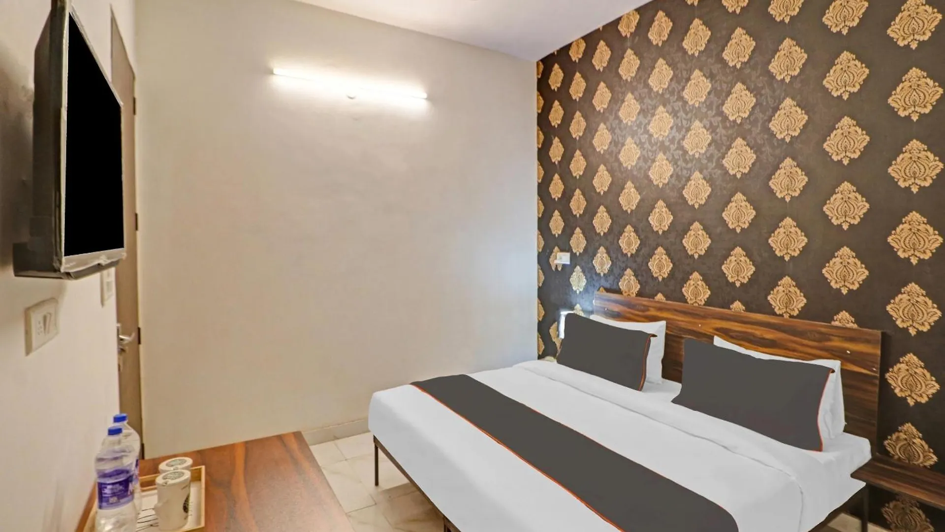 Hotel O Town Plaza Delhi