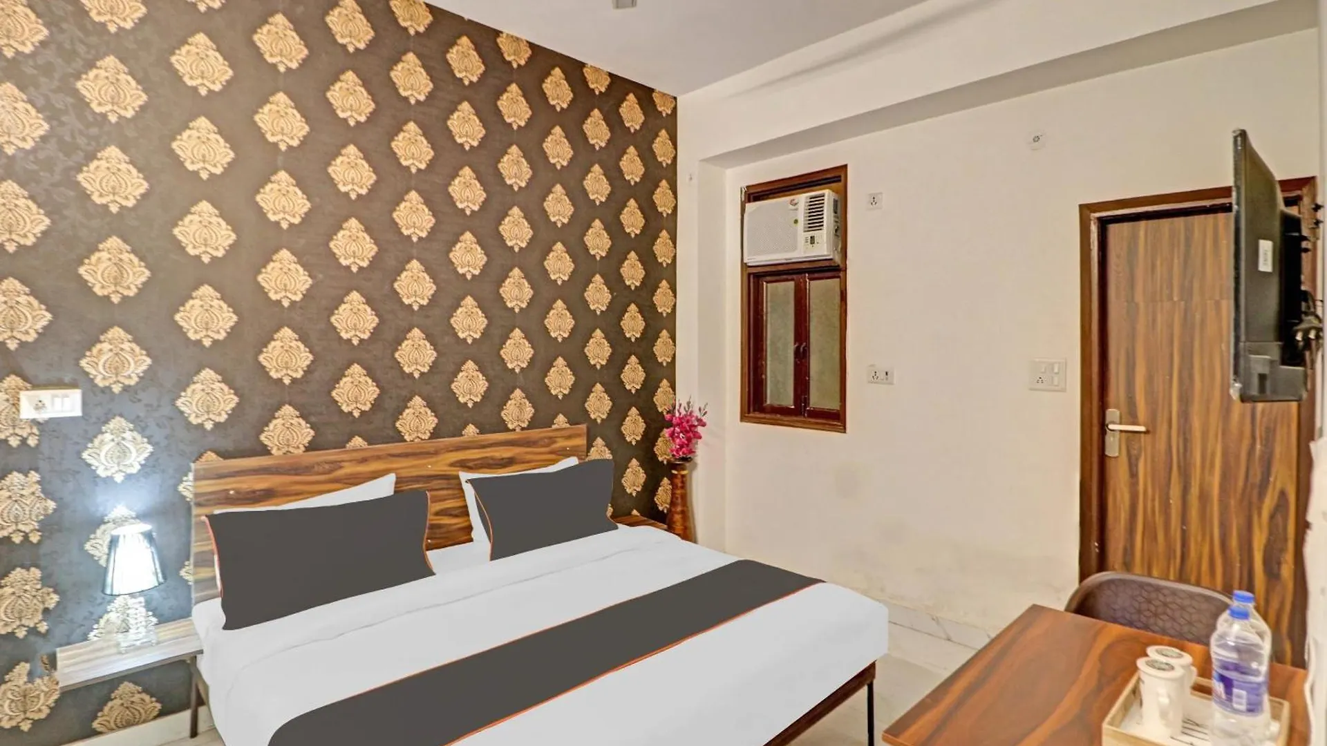 Hotel O Town Plaza Delhi